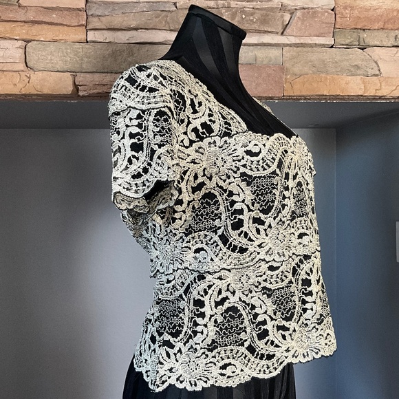 Kay Celine NYE Party Stretch Mesh Lace Top Floral Holiday Event Black Cream L - Picture 4 of 10